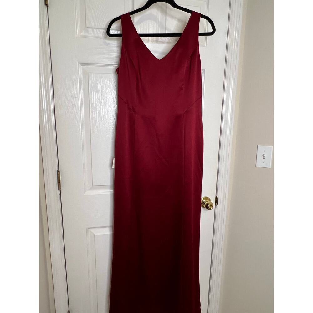 NWT Ann Taylor Loft Size 8 Burgundy Floor Length Formal Dress